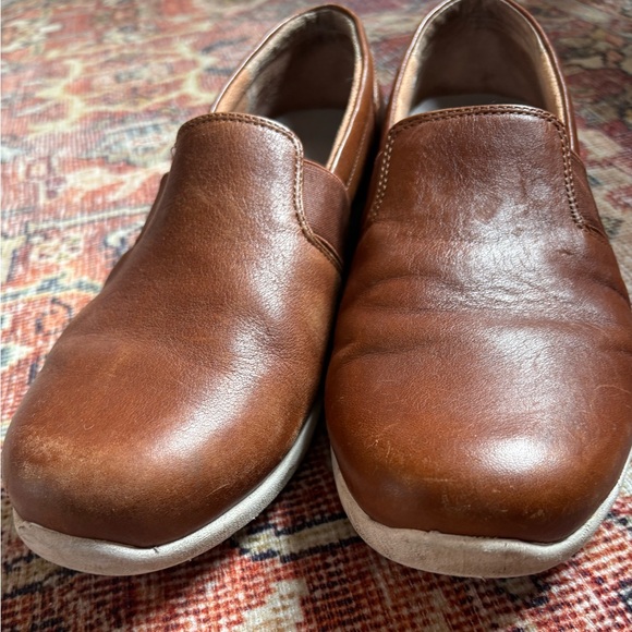 Vionic Brown Leather Slip-On Loafers - Picture 6 of 9